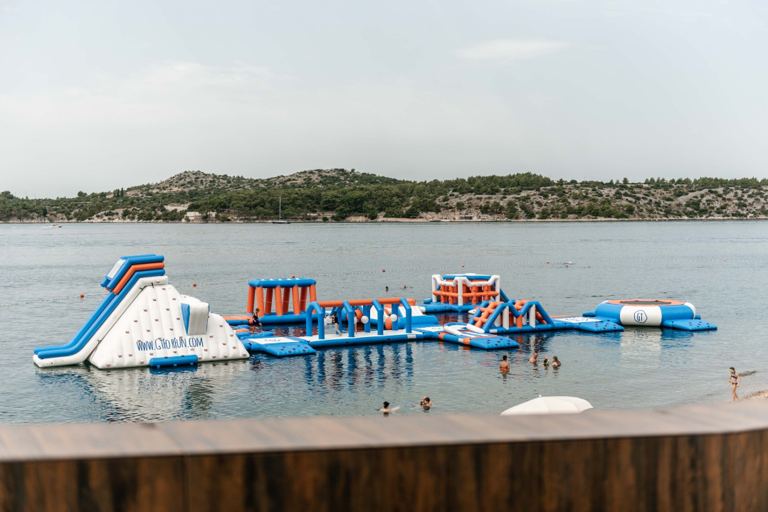 Đir po Banju usred sezone: Dio je saniran, ali i dalje nije na razini pristojne gradske plaže