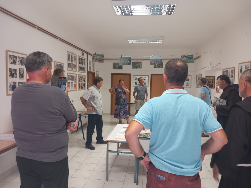 U Rupama otvorena izložba u povodu 250. godišnjice postojanja župe