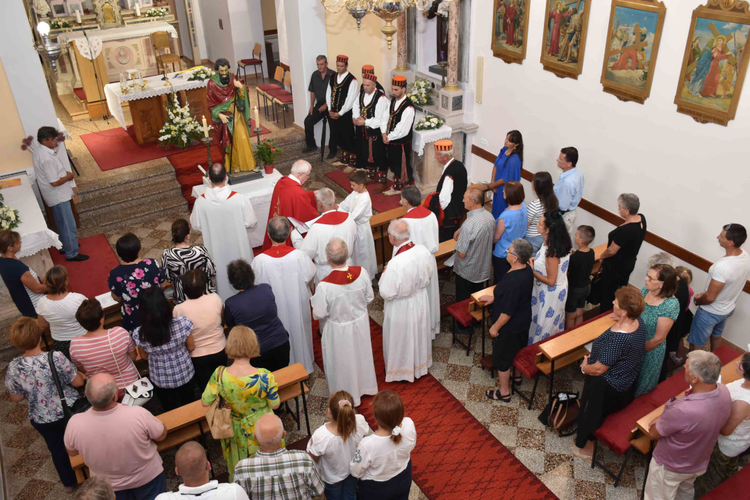 U Mirloviću uz misu i procesiju proslavljen suzaštitnik sv. Jakov