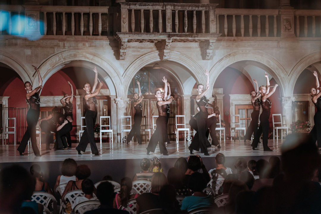 Šibenčani ovacijama pozdravili dolazak suvremenog plesa u njihov grad