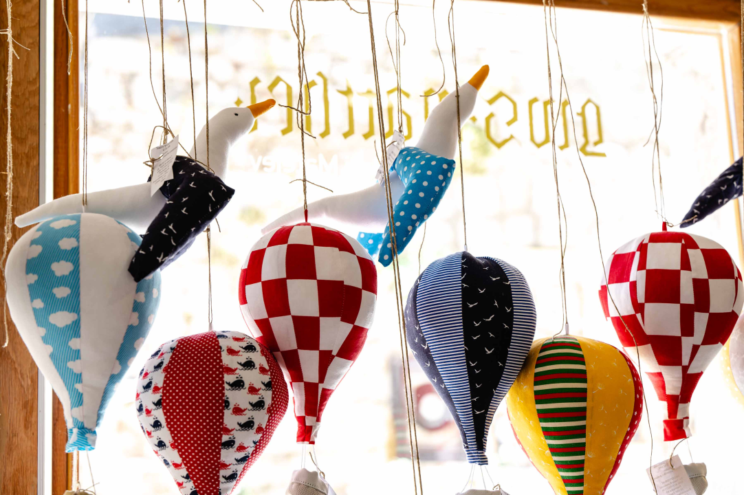 Ljeto u Galeriji Juraj Dalmatinac: Edo Murtić i Đuro Pulitika po odličnim cijenama!