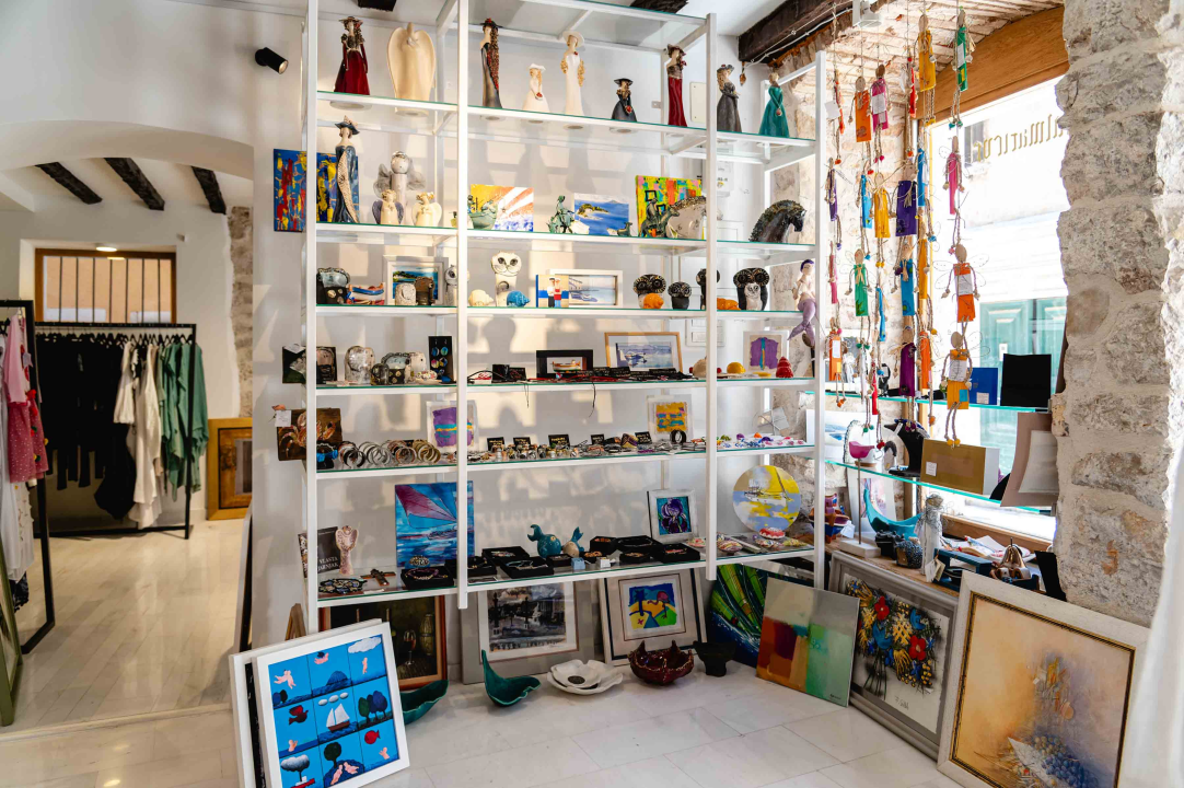 Ljeto u Galeriji Juraj Dalmatinac: Edo Murtić i Đuro Pulitika po odličnim cijenama!