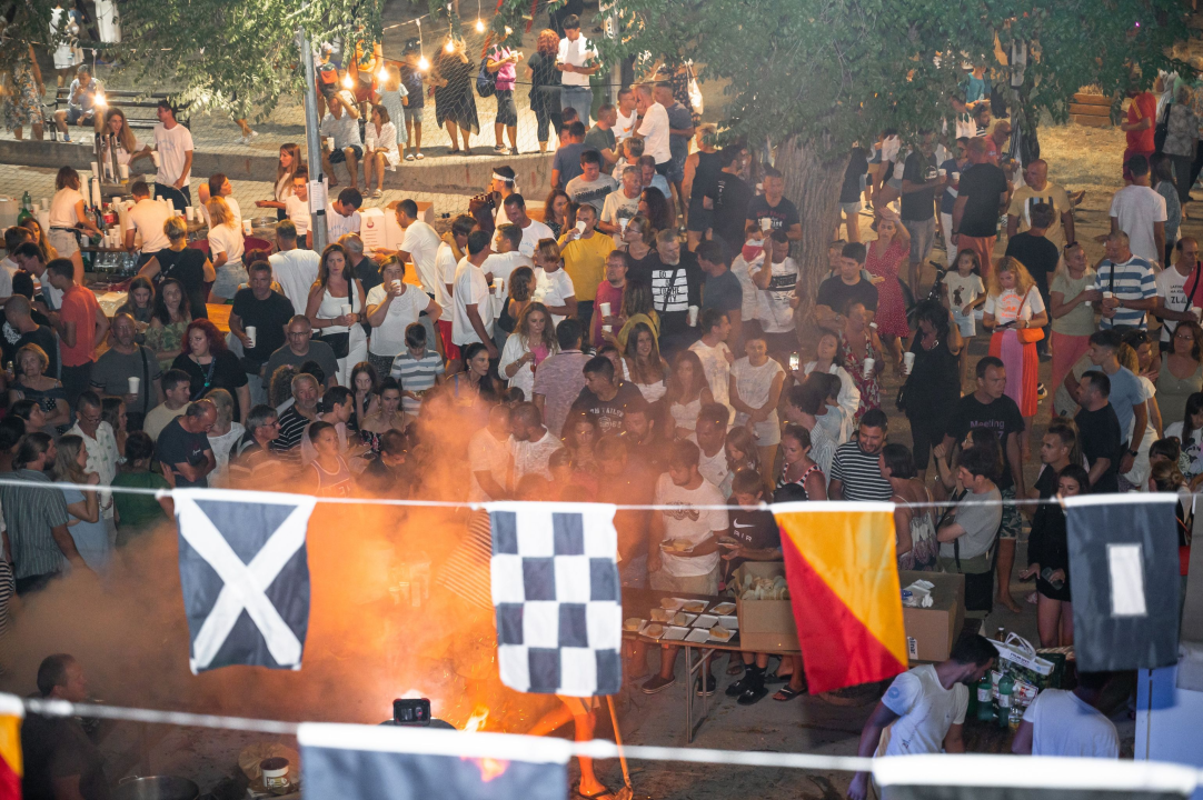 Na Zlarinu održana tradicionalna Srdelada