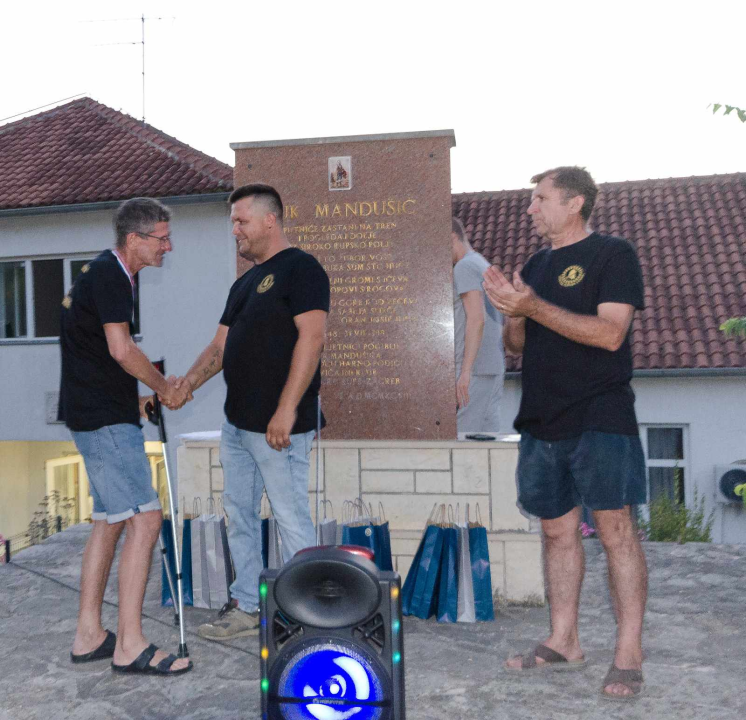 U Rupama održana utrka karića, a nakon toga i fešta