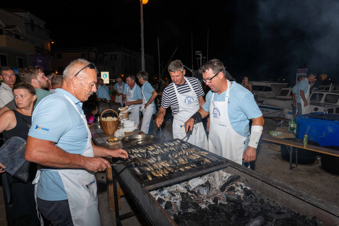 Kiša nije pokvarila atmosferu na Vodičkoj fešti