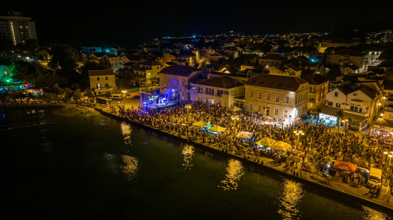 Kiša nije pokvarila atmosferu na Vodičkoj fešti