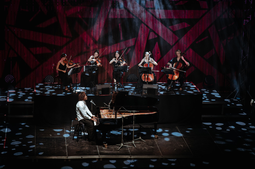 Benjamin Clementine na sv. Mihovilu: Osebujan koncert o kojem će se još pričati