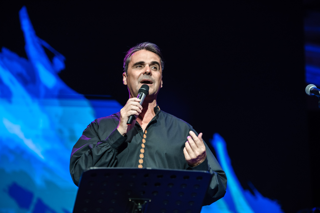 Prva večer Šansona prošla u znaku Vice Vukova: Idealan ambijent za legendarne pjesme šibenskog slavuja