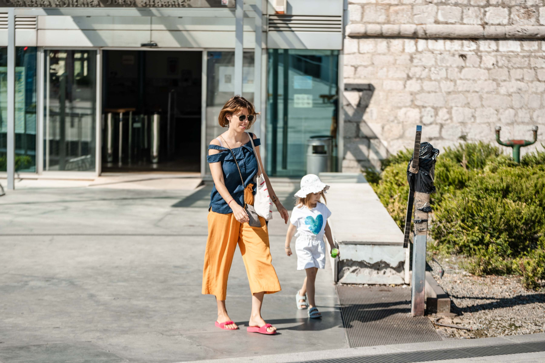 Lijepe sugrađanke zanimljivim kombinacijama ukrale sve poglede u gradu 