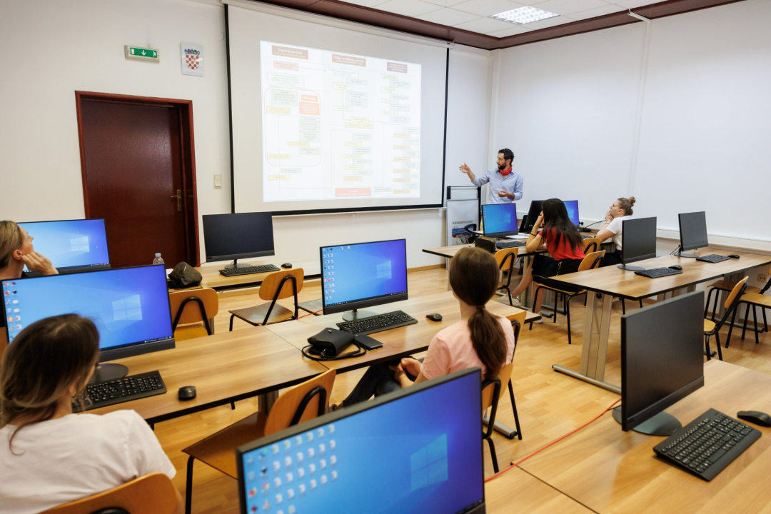 Na jesenskom roku upišite Veleučilište 'Marko Marulić' u Kninu!
