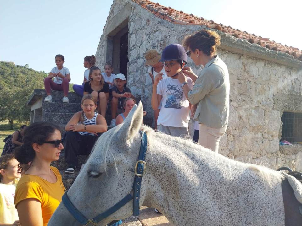 Gracija je kostimografkinja koja se iz Zagreba vratila u Zagoru i danas se bavi uzgojem konja