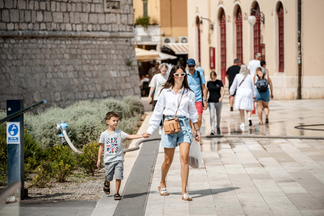 Modni look za desetku: Evo tko nam je sve upao u oko ovaj tjedan!