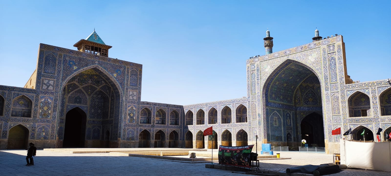 Petnaest planinara iz Šibenika krenulo u osvajanje najvećeg vrha u Iranu: Njih devetero je uspjelo!