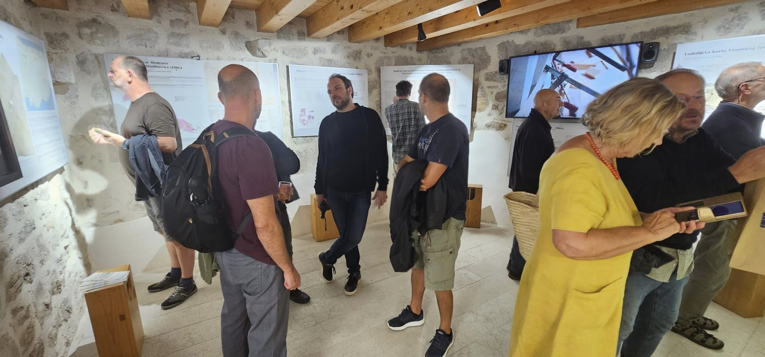 U Betini otvorena izložba 'Modrave na starim kartama'