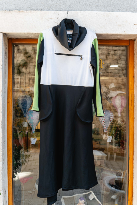 U Galeriju Juraj Dalmatinac stigle zimske kolekcije dizajnerske odjeće i nakita