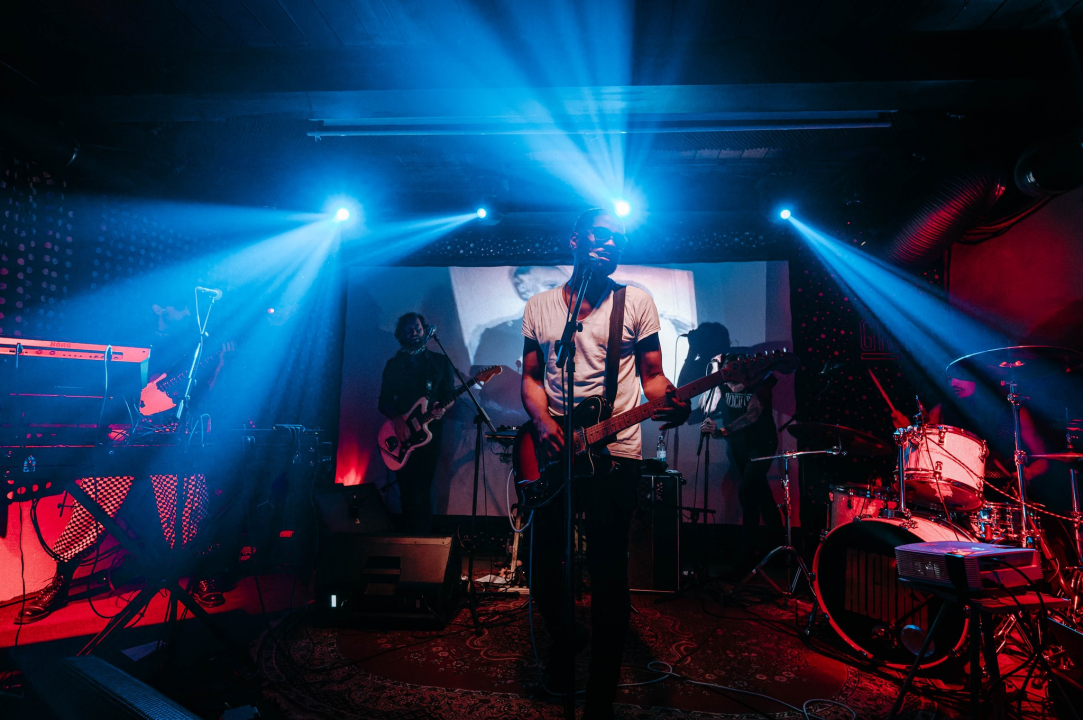 Post pankeri 'Algiers' energičnim koncertom 'shookirali' sinoć publiku u Šibeniku 