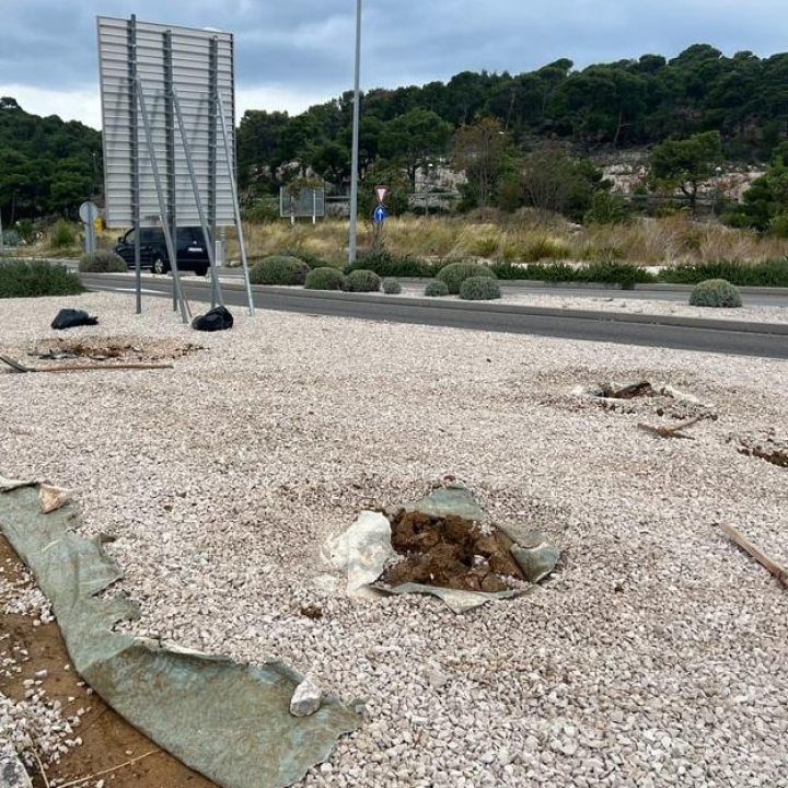 Zeleni grad uređuje kružni tok na Meterizama: Postavljen sustav navodnjavanja