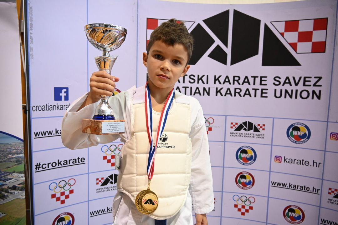 Karate klub Okit-Vodice osvojio 15 medalja na Prvenstvu Hrvatske za mlađe uzraste