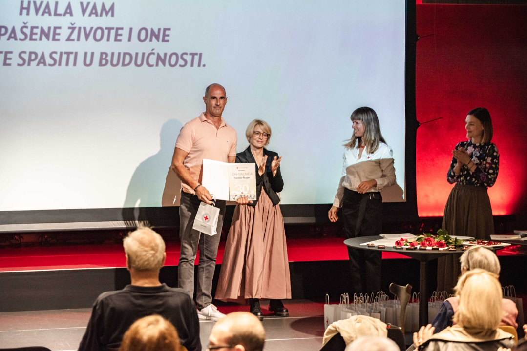 Svečanost Crvenog križa u Arsenu: 'Za krv se nikad neće naći adekvatna zamjena'