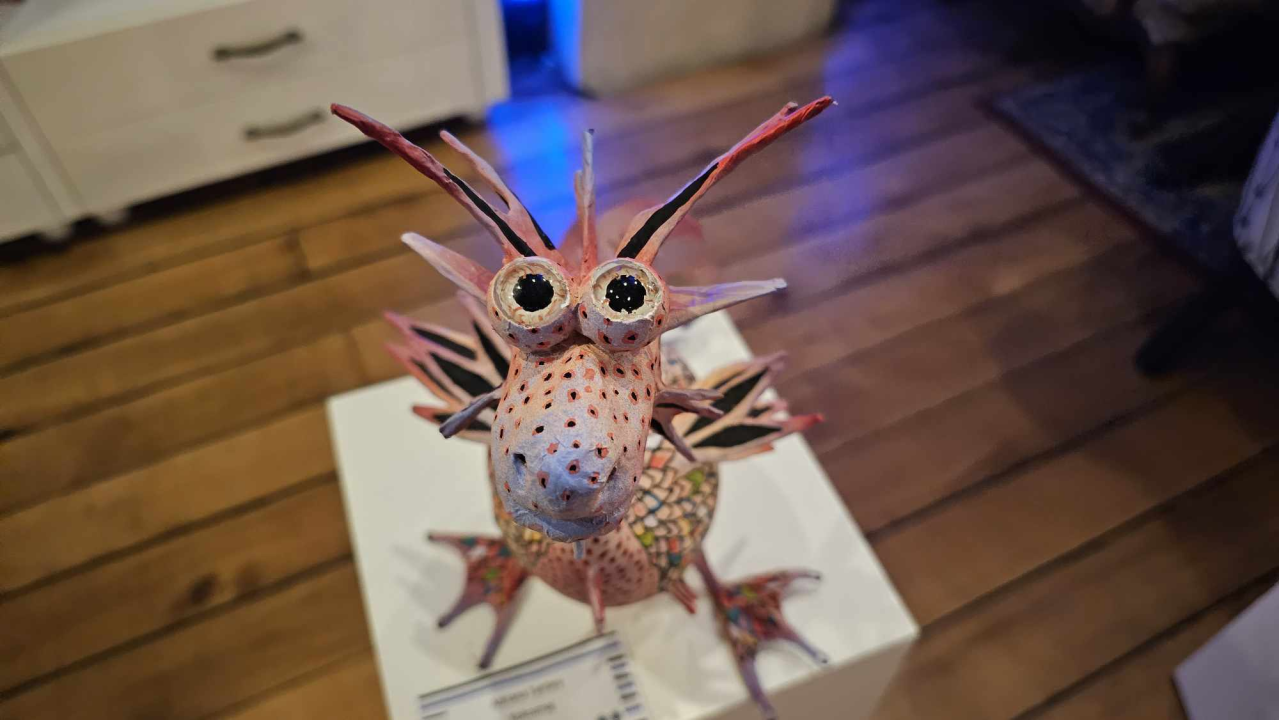 U Galeriji Azimuta otvorena izložba radova Andriane Tanfare 'Iza druge duge'