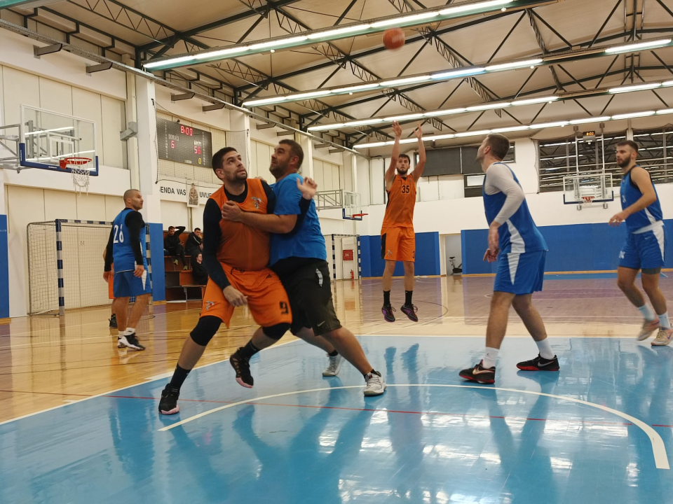 Šibenska rekreativna košarkaška liga: Karika i ŠiŠibenico i dalje guraju bez poraza