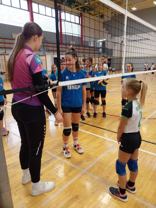 U Kninu održan prvi susret male odbojke otvorenog prvenstva Šibensko-kninske županije