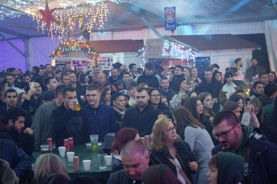 Koncertom Vatre otvoren Kraljevski advent u Kninu