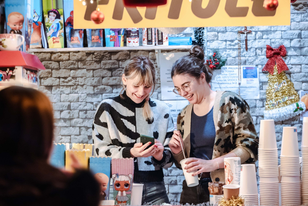 Utorak u parku bio je rezerviran za Studio 54, večeras trash party