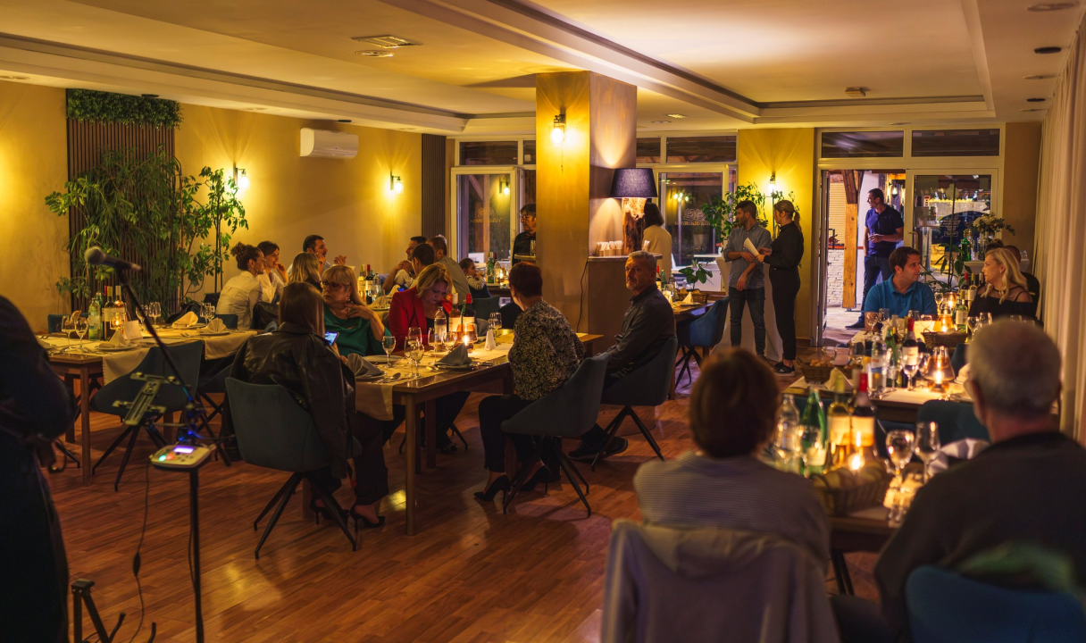 Ugodan ambijent i vrhunska spiza čekaju vas u Restoranu i pizzeriji Villa Roza!