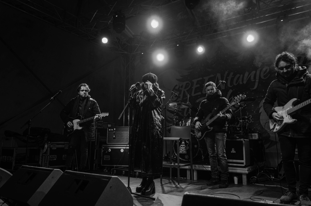 Lu Jakelić otvorila maraton koncerata na Adventuri: Večeras jazz, sutra Soulwarmersi pa Belan