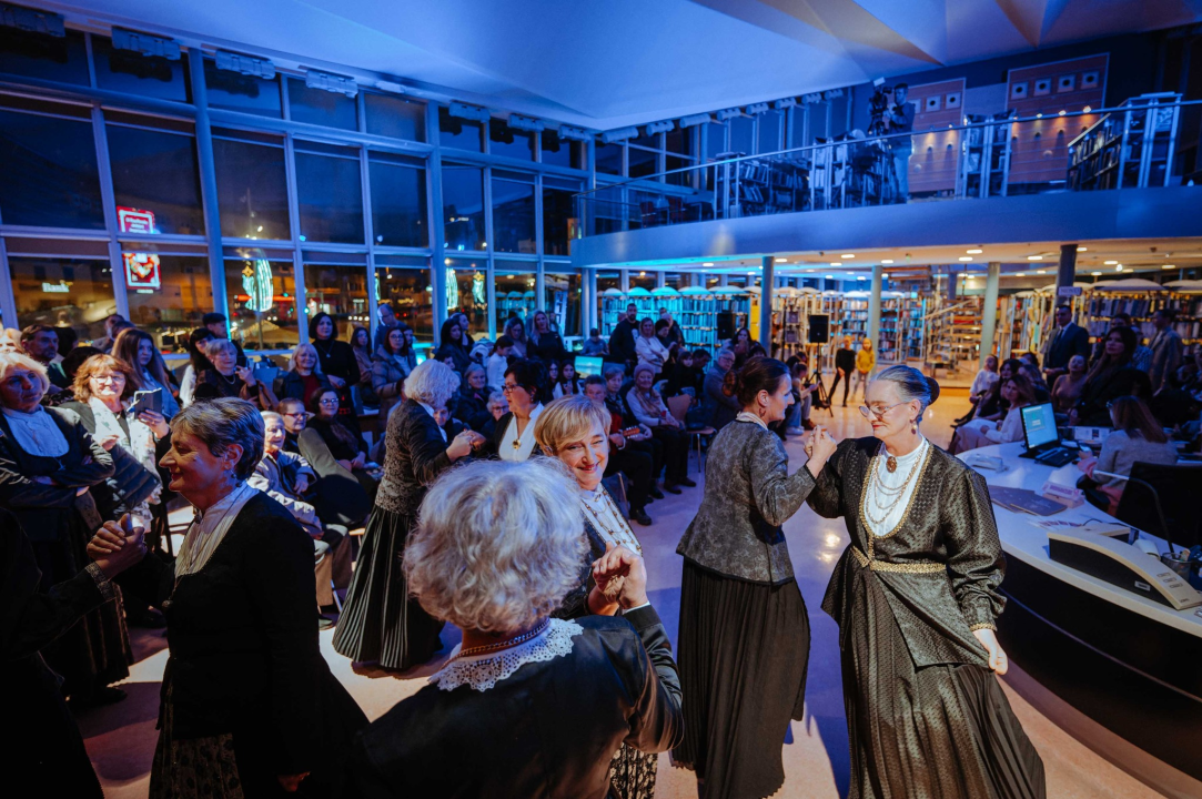 Hrabre Šibenčanke koje su preboljele rak dojke nosile reviju: 'Puno ljepše je ovako se družiti nego u bolnici'