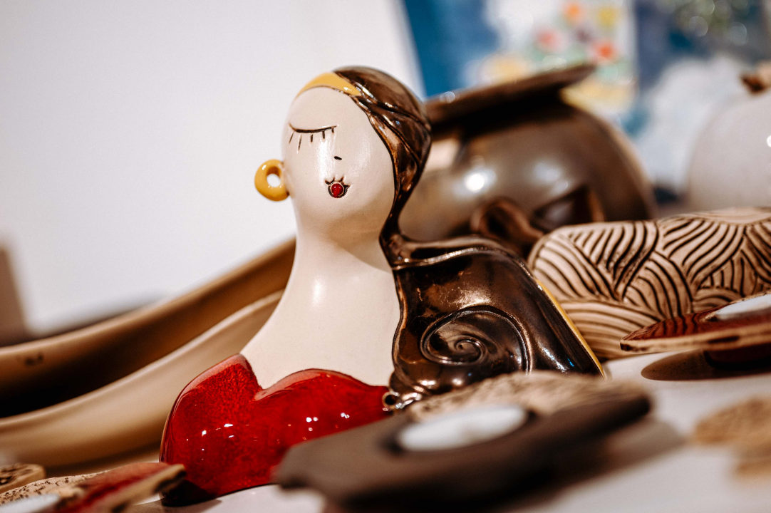 U Galeriji Juraj Dalmatinac potražite predivne unikatne poklone i umjetnine po odličnim cijenama 