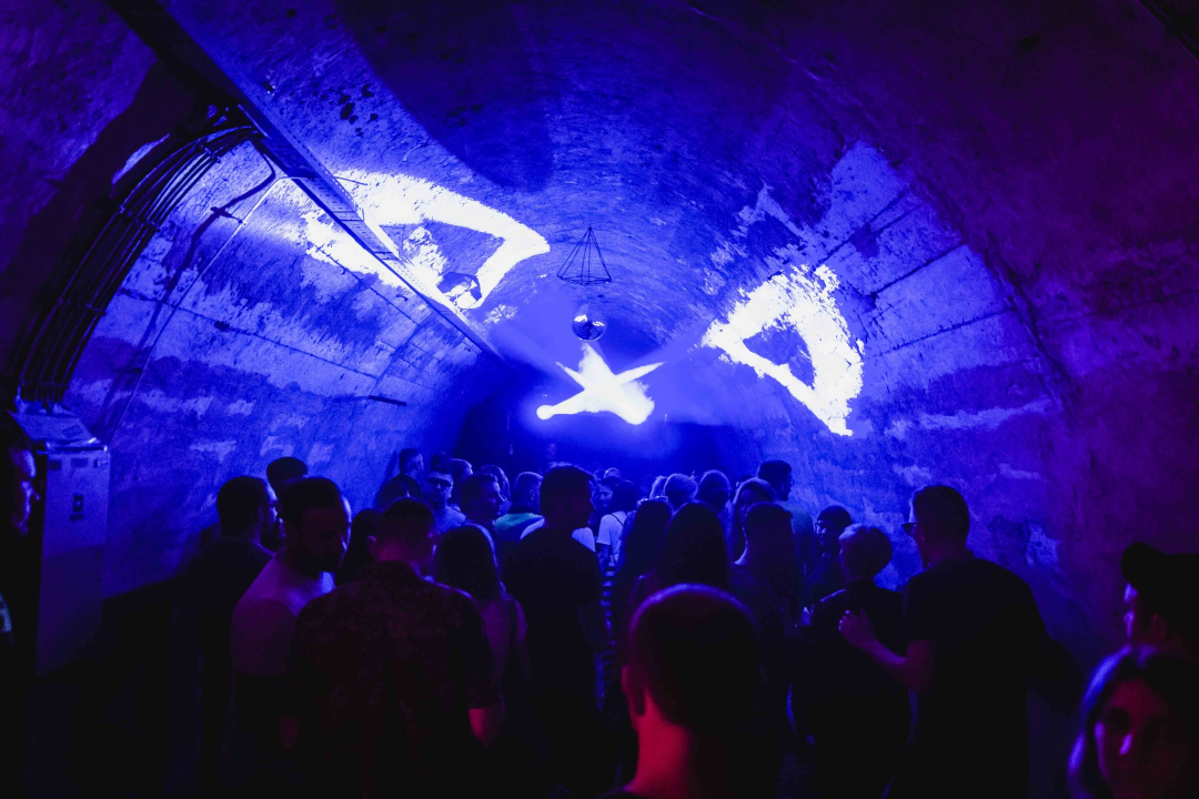 Tradicionalno za Badnjak vas očekuje odlična zabava u šibenskom Tunelu