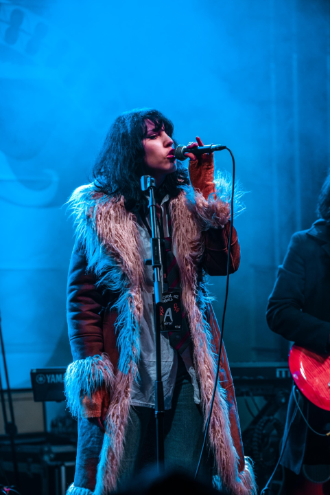 Šibenski srednjoškolski bendovi u maniri rock zvijezda napunili park