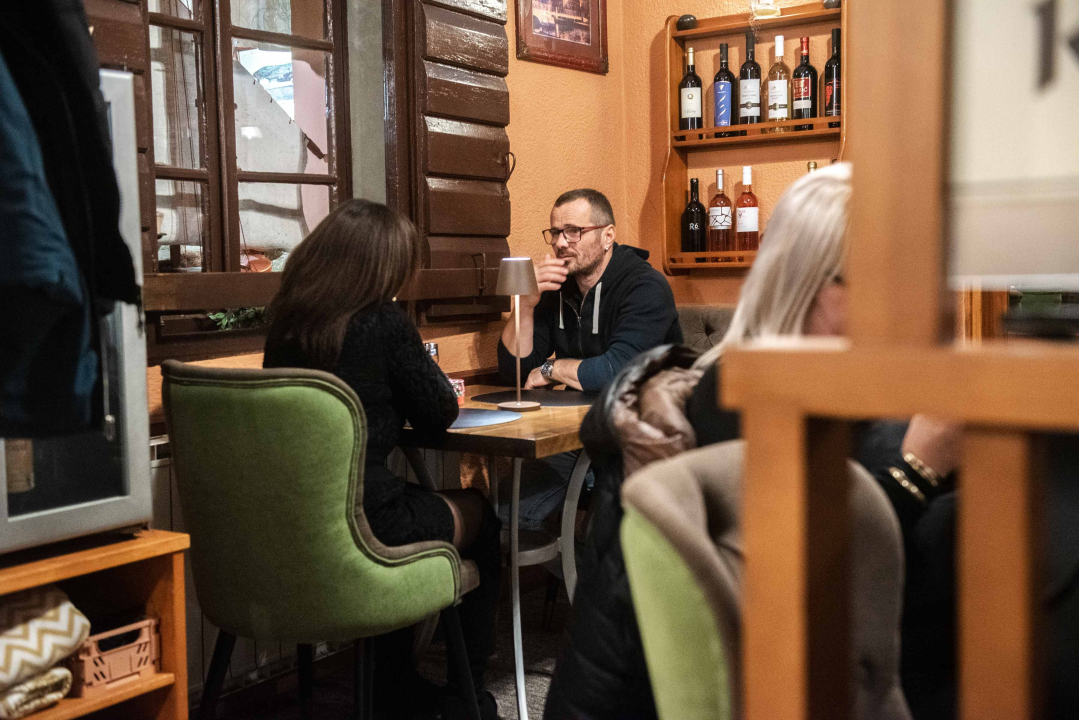 Provedite nezaboravne trenutke uz ukusne delicije u konobi Brošćica!