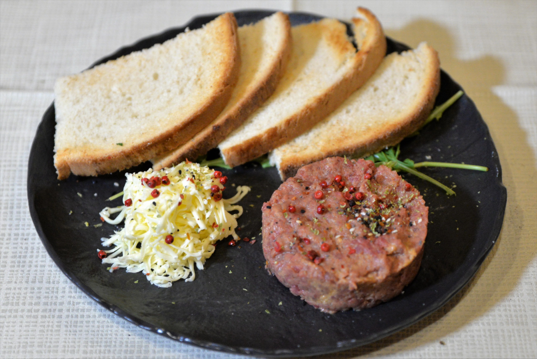 Provedite nezaboravne trenutke uz ukusne delicije u konobi Brošćica!