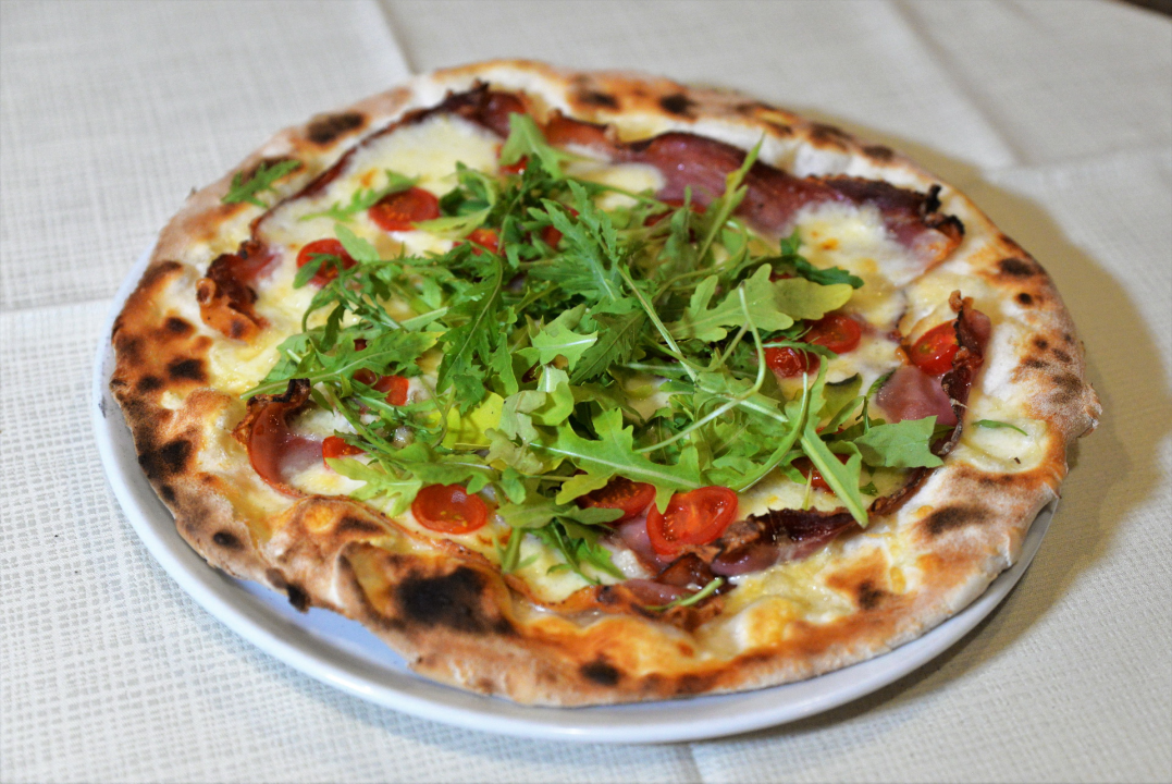 Provedite nezaboravne trenutke uz ukusne delicije u konobi Brošćica!