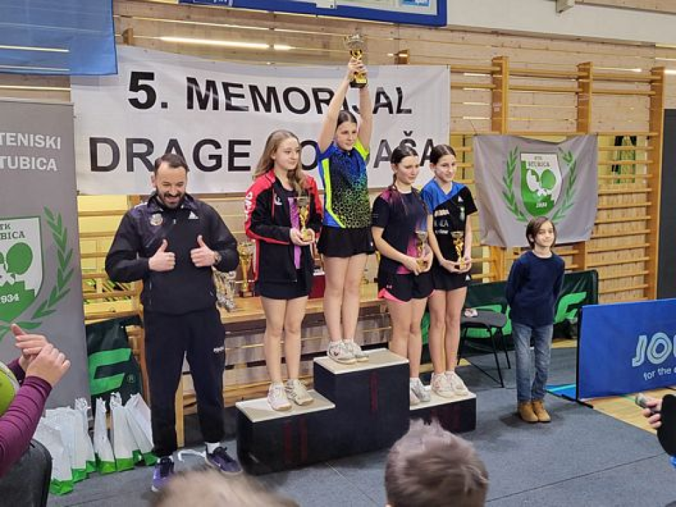 Šibenske stolnotenisačice se zadovoljne vraćaju iz Gupčeve Stubice