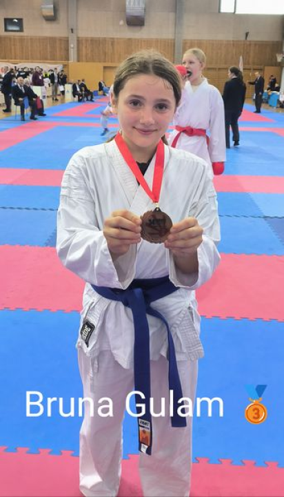 Još jedan dojmljiv nastup karataša Šibenika 1066: Iz Ivanić Grada se vratili s osam medalja