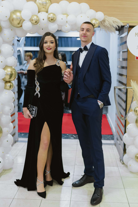 Učenici Medicinske škole Šibenik u večeri koju će pamtiti do kraja života (1. dio)