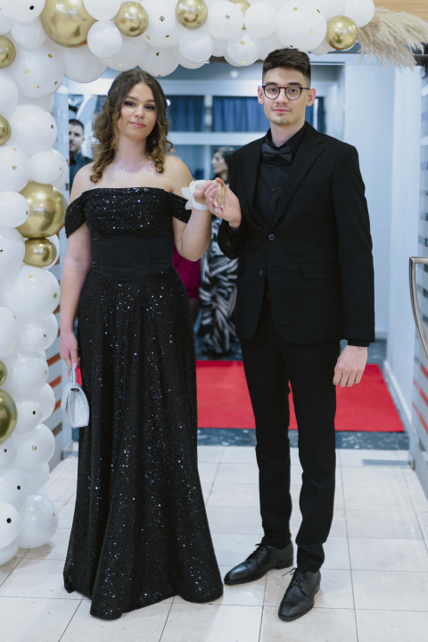 Učenici Medicinske škole Šibenik u večeri koju će pamtiti do kraja života (1. dio)