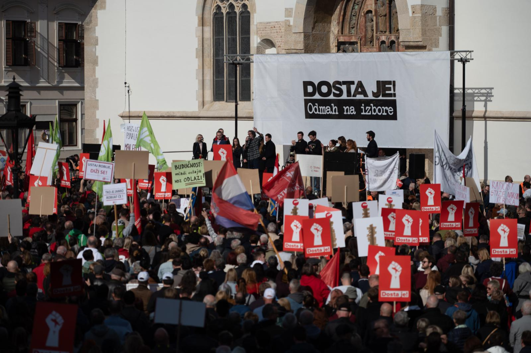 Završen je prosvjed oporbe, Markov trg u Zagrebu bio krcat