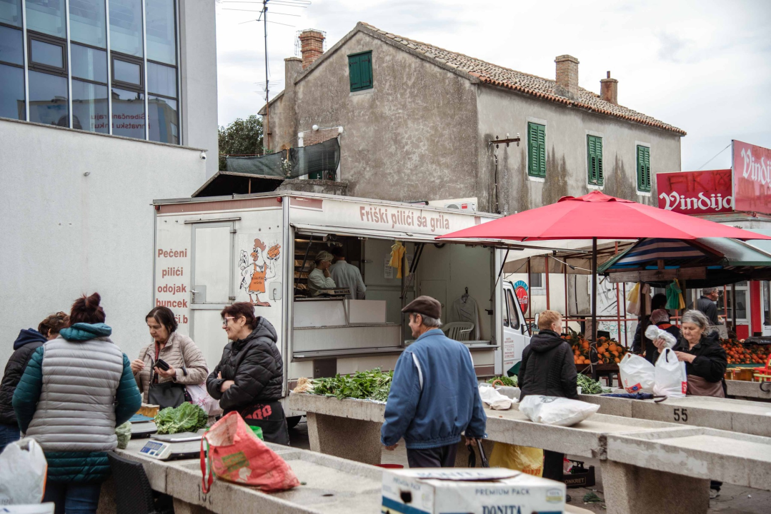 Kakav dan, takva i ponuda: Južina i lovostaj nude depresiju na peškariji i pijaci