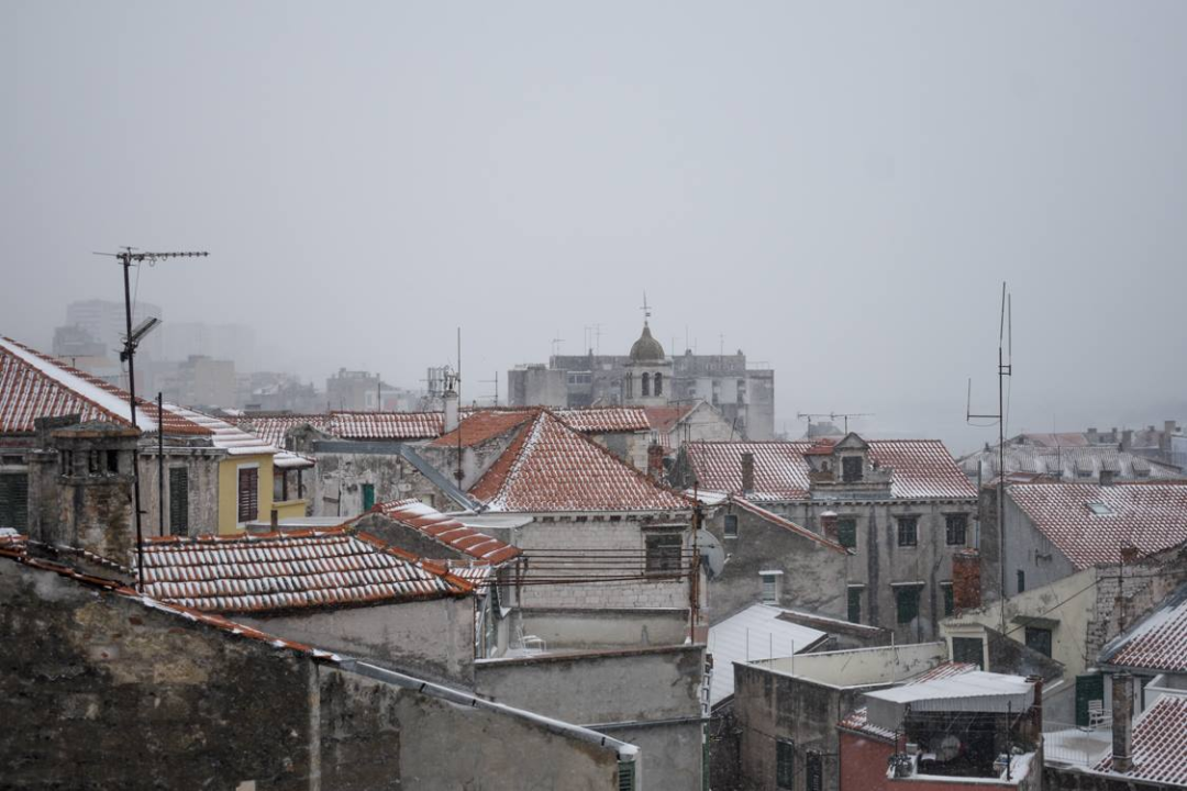 Ovako je Šibenik izgledao na današnji dan 2018. godine, danas je 19 stupnjeva više