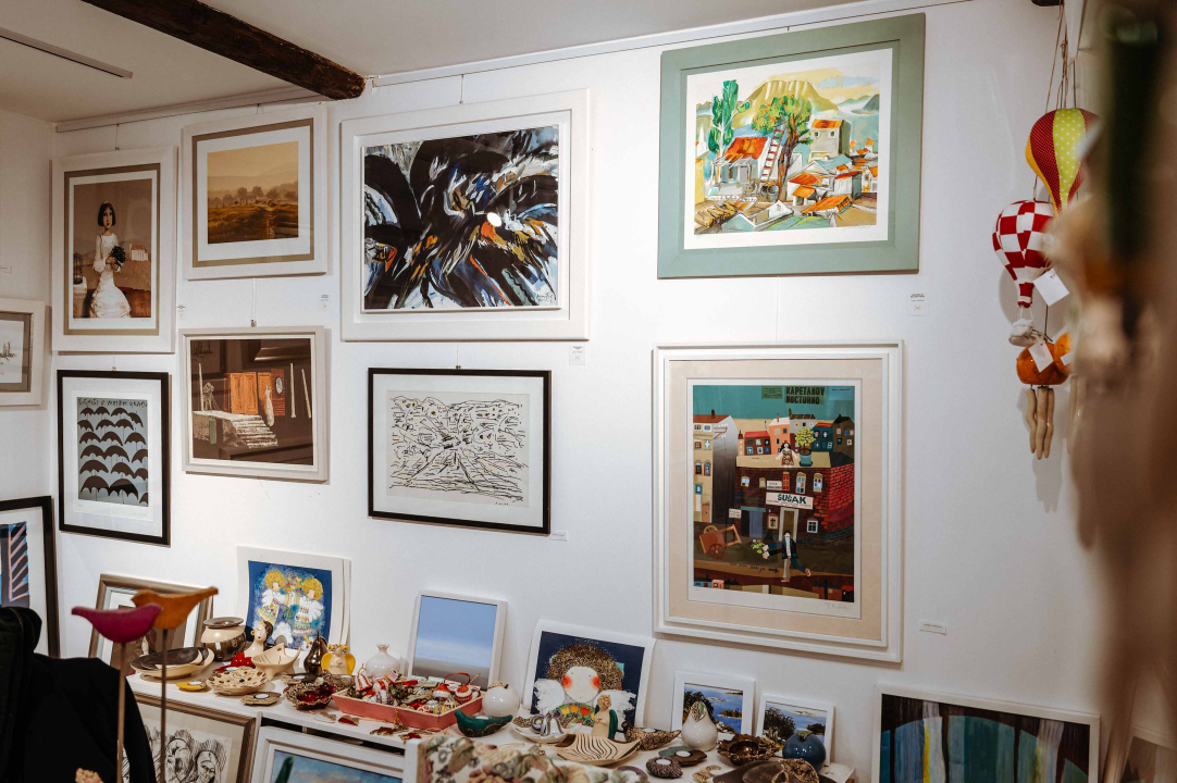 U Galeriji Juraj Dalmatinac potražite odjeću koju nosi i Elvisova supruga Priscilla