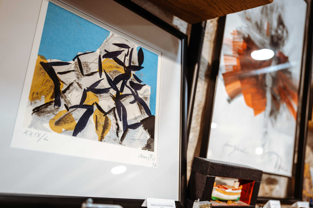 U Galeriji Juraj Dalmatinac potražite odjeću koju nosi i Elvisova supruga Priscilla