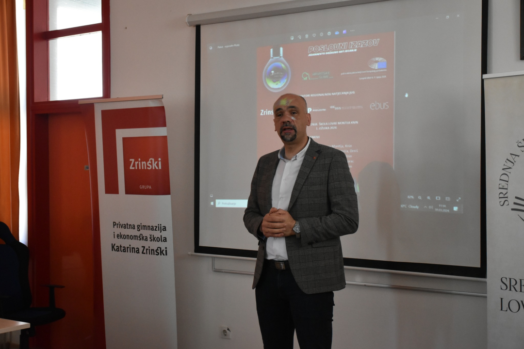 U kninskoj srednjoj školi održano regionalno natjecanje Poslovni izazov 2024. za regiju Jug