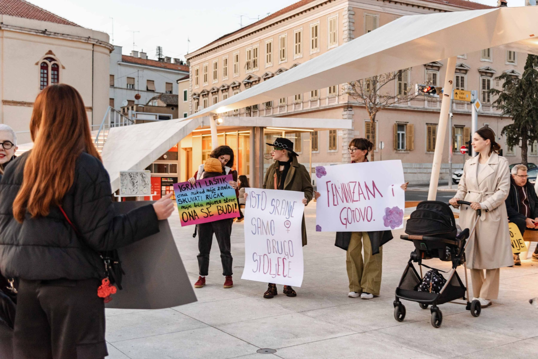 Ništa cvijeće i bombonijere: Šibenčanke, uz pokojeg Šibenčana, proslavile Dan žena na drugačiji način