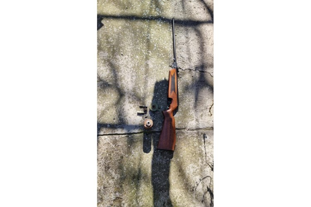 Trojici muškaraca iz okolice Drniša pronađen arsenal oružja, streljiva i eksploziva