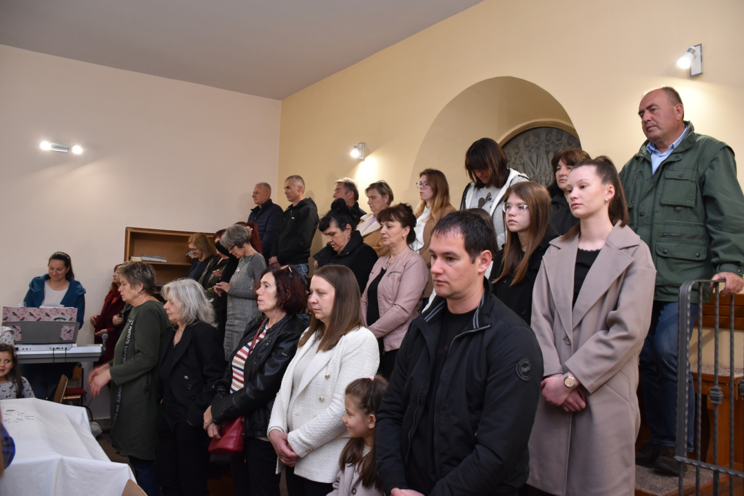 Marljivo njeguju svoje običaje: Čuvari Kristova groba u Mirloviću